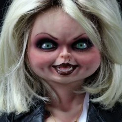 Collectors Row Inc. NECA - Bride Of Chucky - 1:1 Replica - Life-Size Tiffany