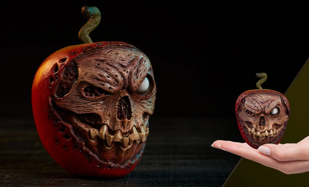 Sideshow Collectibles Court Of The Dead Skull Apple (Rotten Version)