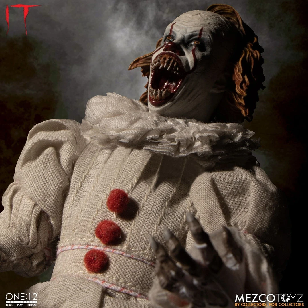 Mezco Pennywise IT 2017 Figure One:12 Collective