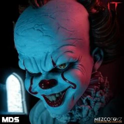 Mezco IT: Pennywise Designer Series Deluxe Action Figure