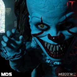 Mezco IT: Pennywise Designer Series Deluxe Action Figure