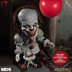 Mezco IT: Pennywise Designer Series Deluxe Action Figure
