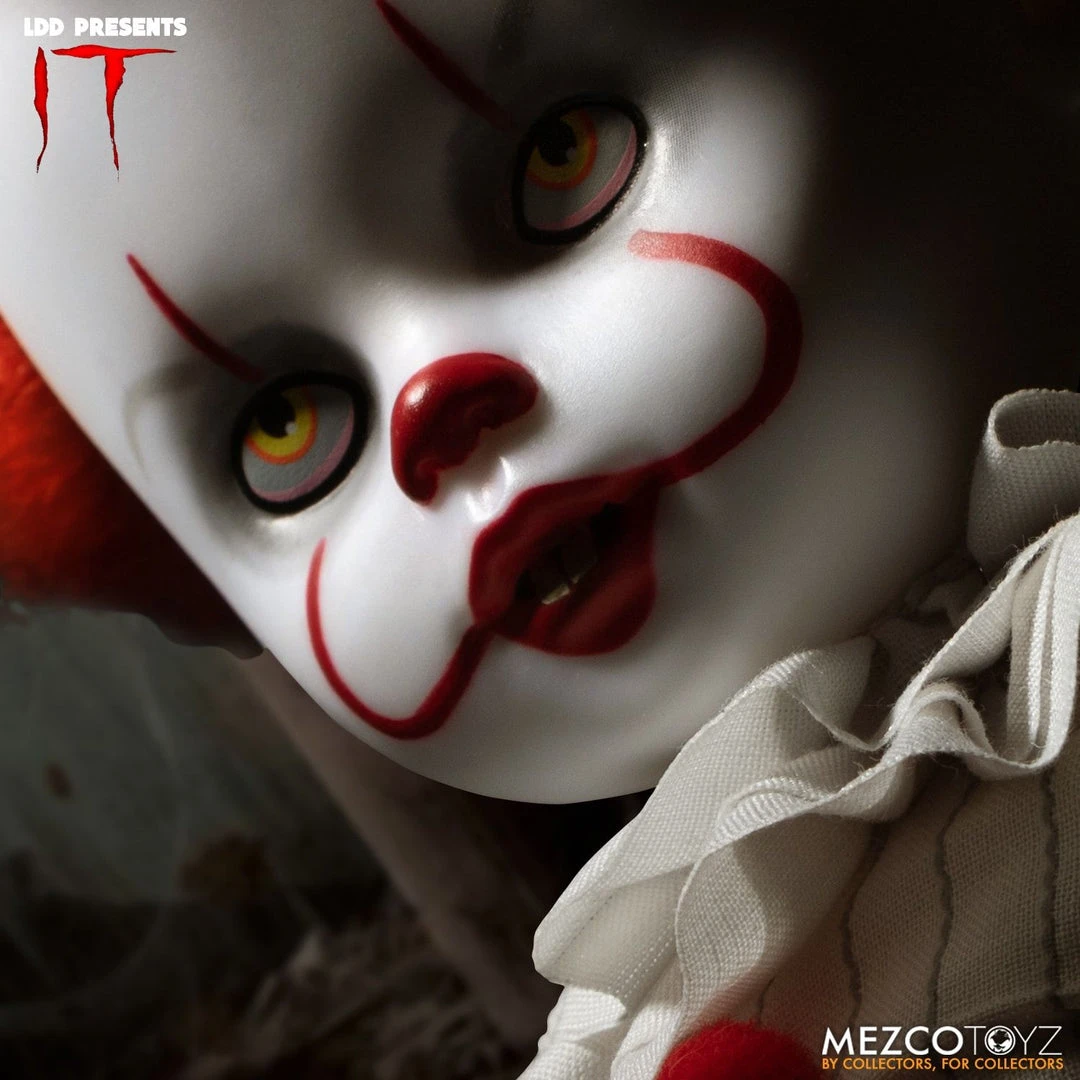 Mezco Living Dead Dolls IT Pennywise 2017