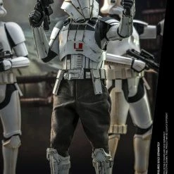 Hot Toys Hot Toys Limited Star Wars Assault Tank Commander Rogue One 1/6 Scale Figure