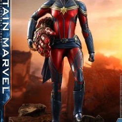 Hot Toys Captain Marvel Avengers: Endgame Sixth Scale Figure