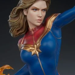 Sideshow Collectibles Captain Marvel Statue