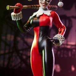 Sideshow Collectibles Harley Quinn Sixth Scale Figure
