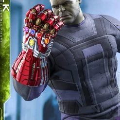 Hot Toys Hulk Avengers: Endgame Sixth Scale Figure Hot Toys Limited