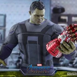 Hot Toys Hulk Avengers: Endgame Sixth Scale Figure Hot Toys Limited