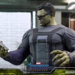 Hot Toys Hulk Avengers: Endgame Sixth Scale Figure Hot Toys Limited