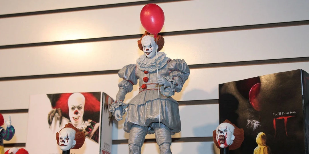Halloween NECA - IT - Pennywise 7" Scale Action Figure - Ultimate Pennywise (2017)