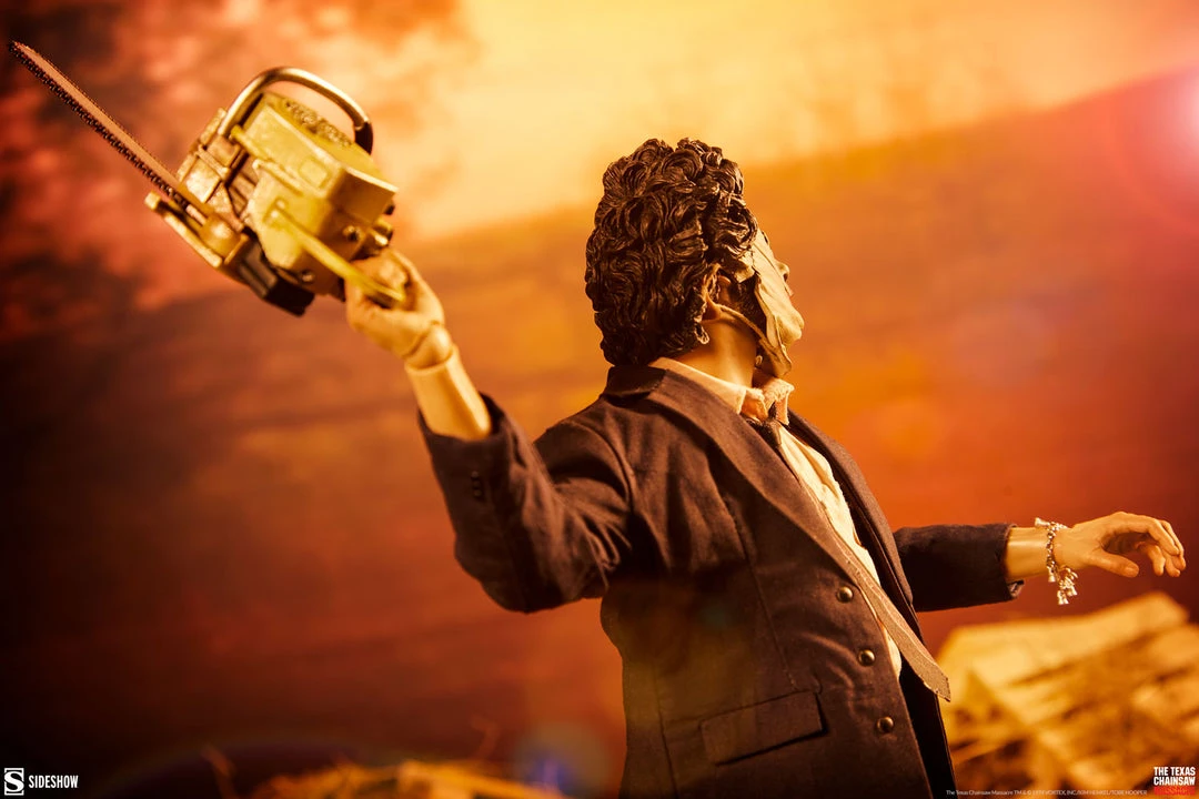 Sideshow Collectibles Halloween Texas Chainsaw Massacre 1974 Pretty Woman Leatherface Sixth Scale Figure