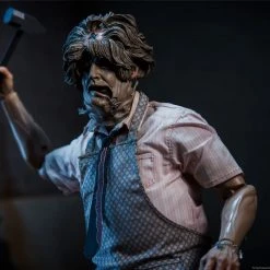 Sideshow Collectibles Halloween Texas Chainsaw Massacre 1974 Pretty Woman Leatherface Sixth Scale Figure